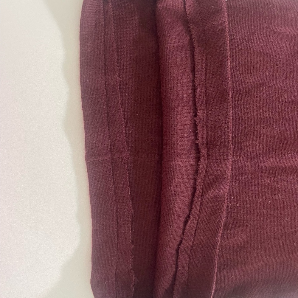 GAP Women's Burgundy Crew Neck Sweater - Picture 5 of 8